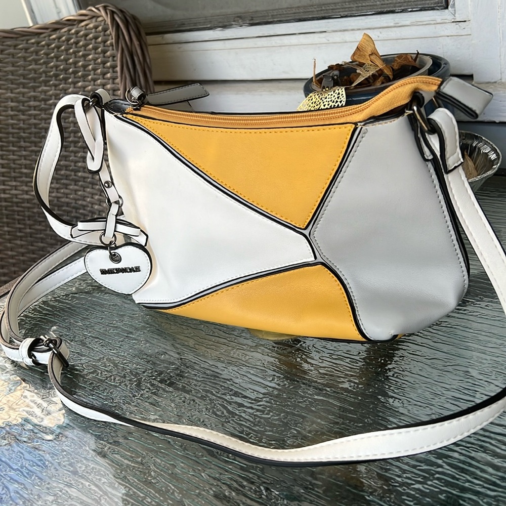 Women purse Emily and Noah brand